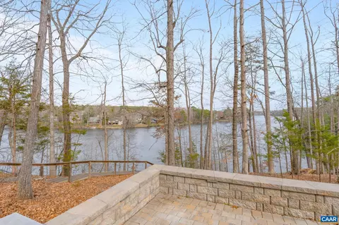View/Area - 19 Hawks Pl, Palmyra, VA 22963 photo 3 of 21