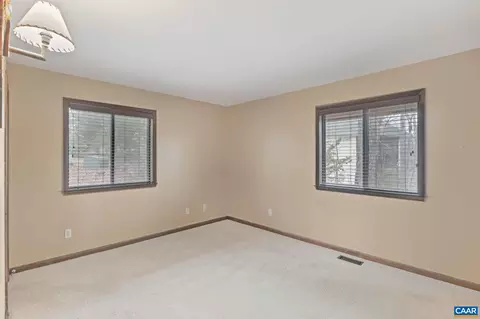 Bedroom - 19 Hawks Pl, Palmyra, VA 22963 photo 2 of 4