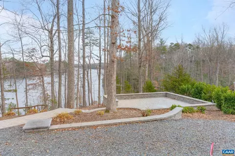 Exterior - 19 Hawks Pl, Palmyra, VA 22963 photo 3 of 7