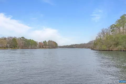View/Area - 19 Hawks Pl, Palmyra, VA 22963 photo 11 of 21