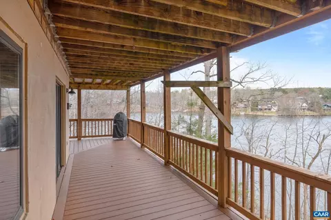 Exterior - 19 Hawks Pl, Palmyra, VA 22963 photo 5 of 7