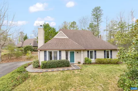 1616 Stoney Creek Dr, Charlottesville, VA 22902