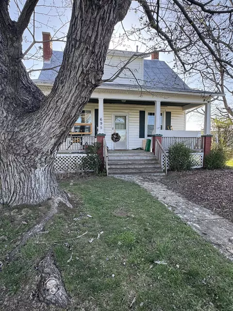 695 Battlefield Rd, Fort Defiance, VA 24437