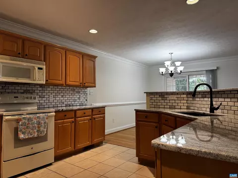 56 Meriwether Cir, Stuarts Draft, VA 24477 photo 6