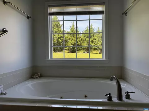 56 Meriwether Cir, Stuarts Draft, VA 24477 photo 19