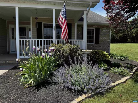56 Meriwether Cir, Stuarts Draft, VA 24477 photo 31