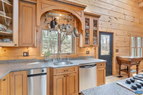 Kitchen - 643 Lost Valley Rd, Madison, VA 22727 photo 2 of 5