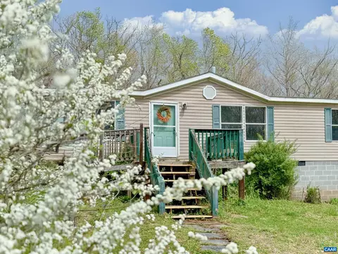 1810 Secretarys Rd, Scottsville, VA 24590