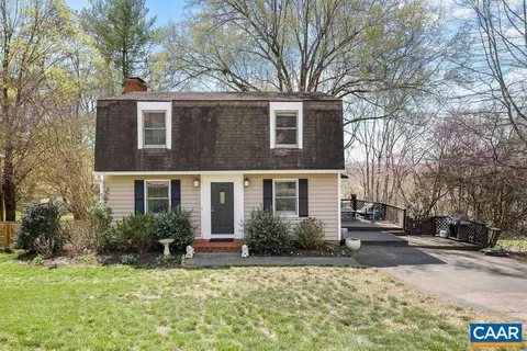 1704 Vermira Pl, Charlottesville, VA 22901