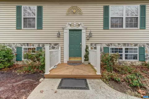 7 N Bearwood Dr N, Palmyra, VA 22963