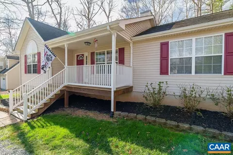 644 Jefferson Dr, Palmyra, VA 22963 photo 2