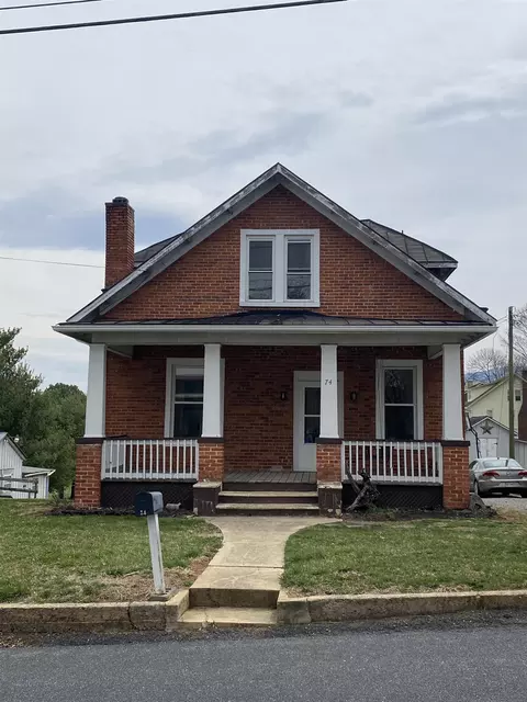 74 Main St, Greenville, VA 24440