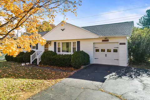14335 S East Side Hwy, Grottoes, VA 24441