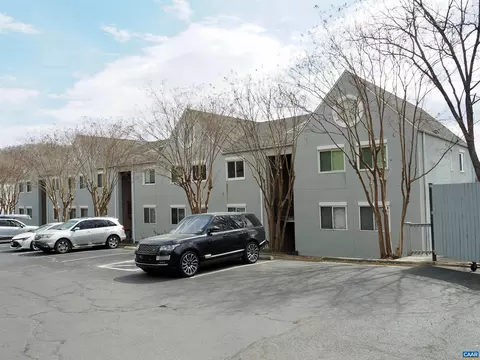 1602 Monticllo Ave #E, Charlottesville, VA 22902