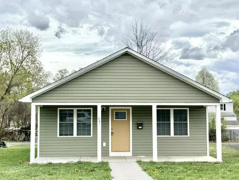 581 N Augusta Ave N, Waynesboro, VA 22980