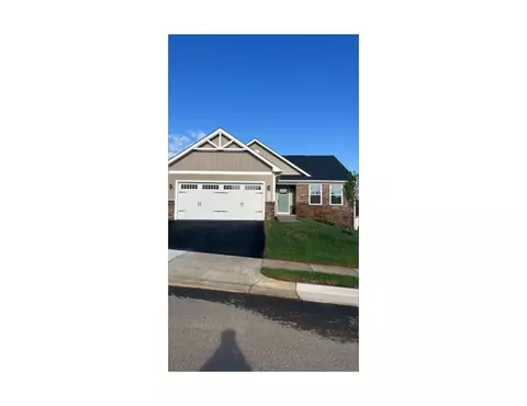 4570 Dunbar Dr, Harrisonburg, VA 22801