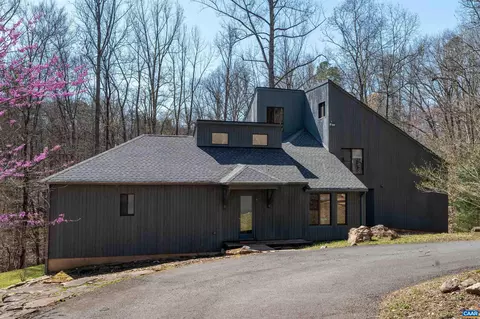 2959 Mechum Banks Dr, Charlottesville, VA 22901