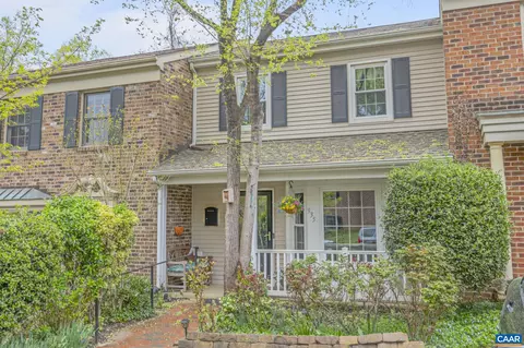 935 Huntwood Ln, Charlottesville, VA 22901