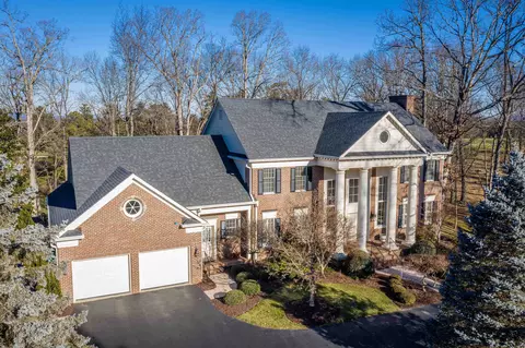 221 Fairway Dr, Harrisonburg, VA 22802