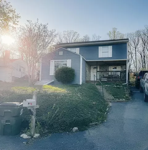 29 Orchard Rd, Staunton, VA 24401