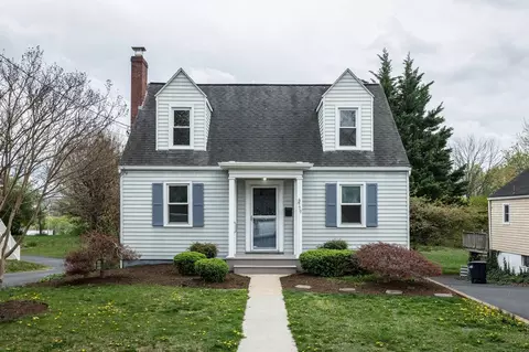 922 Chestnut Dr, Harrisonburg, VA 22801