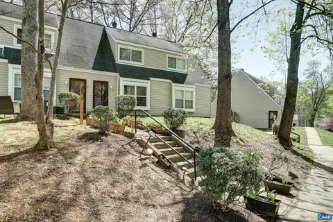 2735 Gatewood Cir, Charlottesville, VA 22911