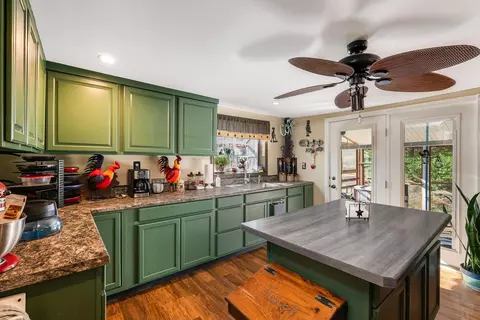 1233 Stack St, Staunton, VA 24401 photo 13