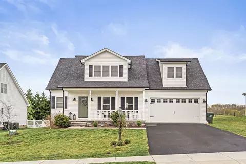 141 Tomasville Dr, Waynesboro, VA 22980