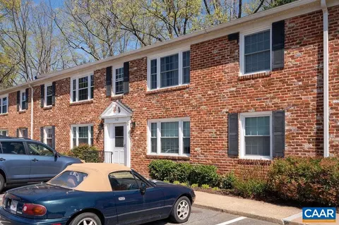 162 Hessian Hills Way #4, Charlottesville, VA 22901