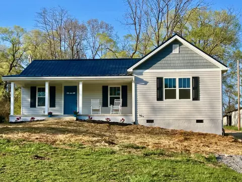 18823 Mt Pleasant Rd, Elkton, VA 22827