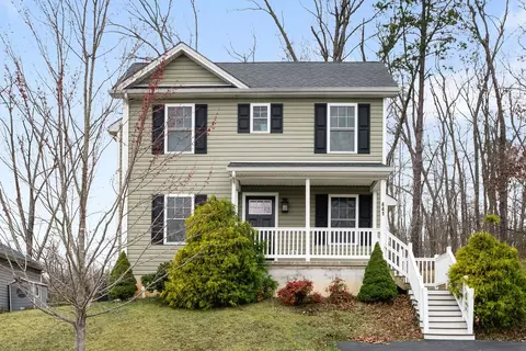 441 Kirby Ave, Waynesboro, VA 22980