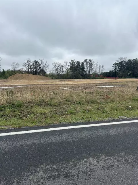 Johnson Dr, Stuarts Draft, VA 24477