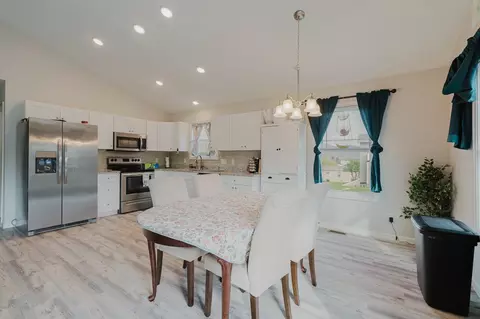 809 8th St, Shenandoah, VA 22849 photo 5