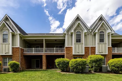 32 Abbey Ct, Fishersville, VA 22939