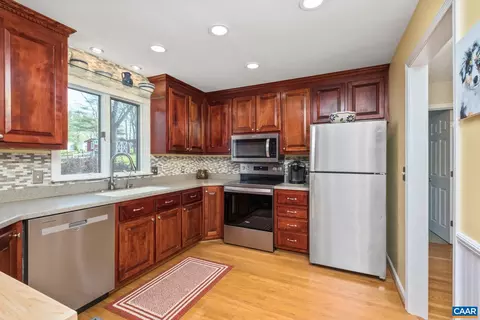 149 Brook Ct, Waynesboro, VA 22980 photo 12