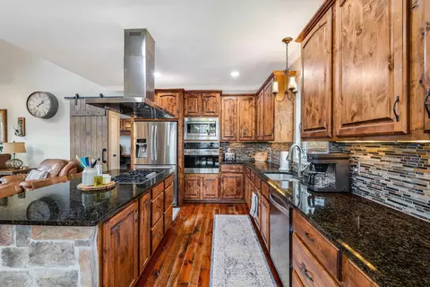 920 Wagon Shop Rd, Middlebrook, VA 24459 photo 16