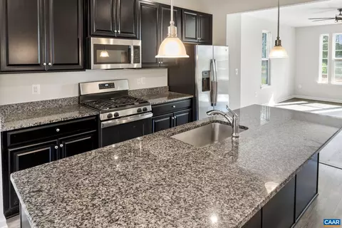2154 Elm Tree Ct, Charlottesville, VA 22911 photo 10