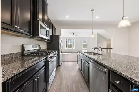 2154 Elm Tree Ct, Charlottesville, VA 22911 photo 9
