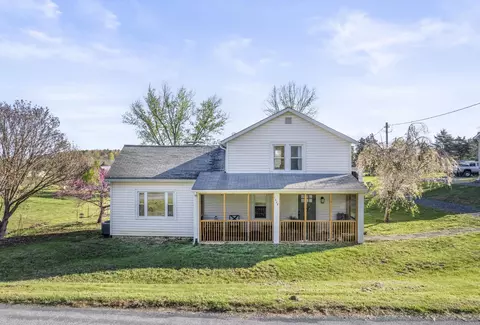 1847 Barren Ridge Rd, Staunton, VA 24401
