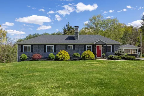 1535 New Hope Rd, Staunton, VA 24401
