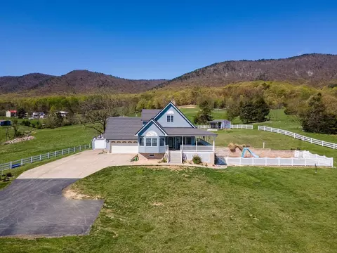 796 Battlecreek Rd, Stanley, VA 22851