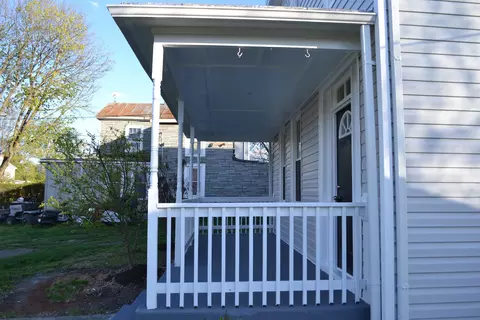 Exterior - 307 2nd St, Shenandoah, VA 22849 photo 3 of 7
