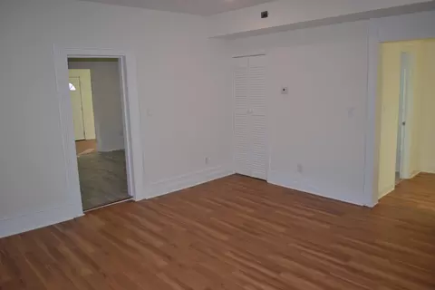 Living - 307 2nd St, Shenandoah, VA 22849 photo 2 of 5