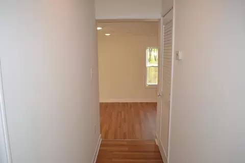 Entry Way - 307 2nd St, Shenandoah, VA 22849 photo 5 of 6
