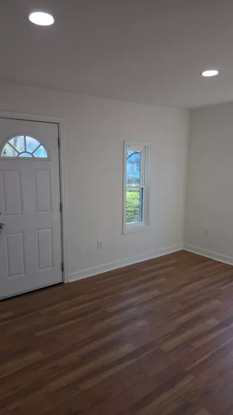 Living - 307 2nd St, Shenandoah, VA 22849 photo 4 of 5