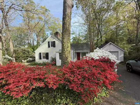 1426 Dairy Rd, Charlottesville, VA 22903