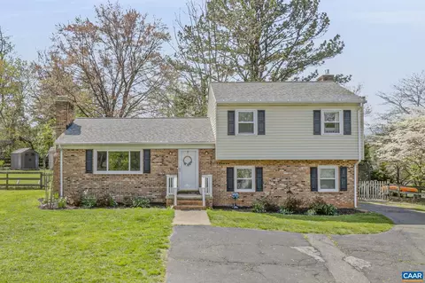 2006 Jefferson Ct, Charlottesville, VA 22911