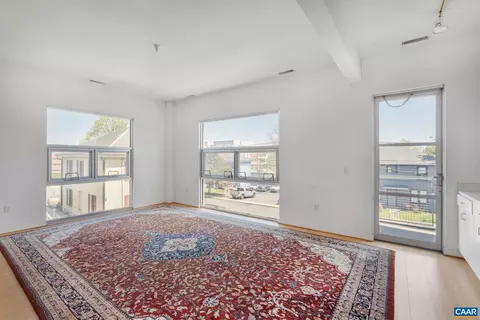 820 E High St #8, Charlottesville, VA 22902 photo 11