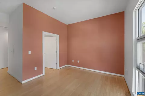 820 E High St #8, Charlottesville, VA 22902 photo 5