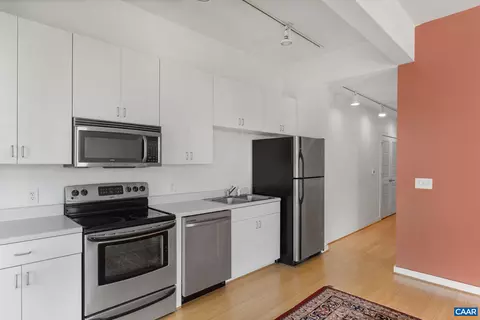 820 E High St #8, Charlottesville, VA 22902 photo 12